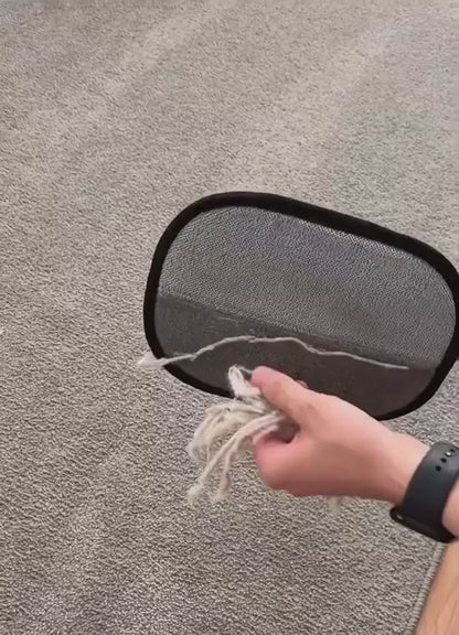 El guante saca el pelo incrustado de la alfombra